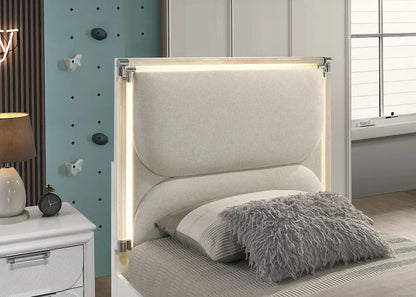 Furniture of America - Lareina - Full Bed, Pearl White - FM72081WH-F-BED view 4
