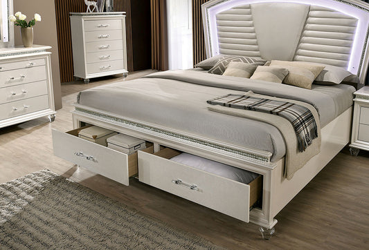 Furniture of America - Maddie Queen Bed in Pearl White/White - CM7899Q-BED View 2
