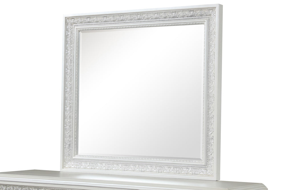 Furniture of America - Stella Mia Mirror in Creamy White - FM70000WH-M View 2