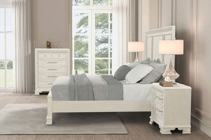 Furniture of America - Stella Mia Queen Panel Bed in Creamy White - FM70000WH-Q-W-BED View 3