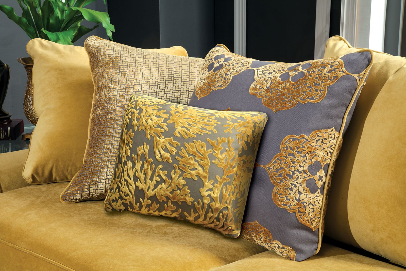 Furniture of America - Wolver Chair in Gold/Gray - SM2201-CH View 2