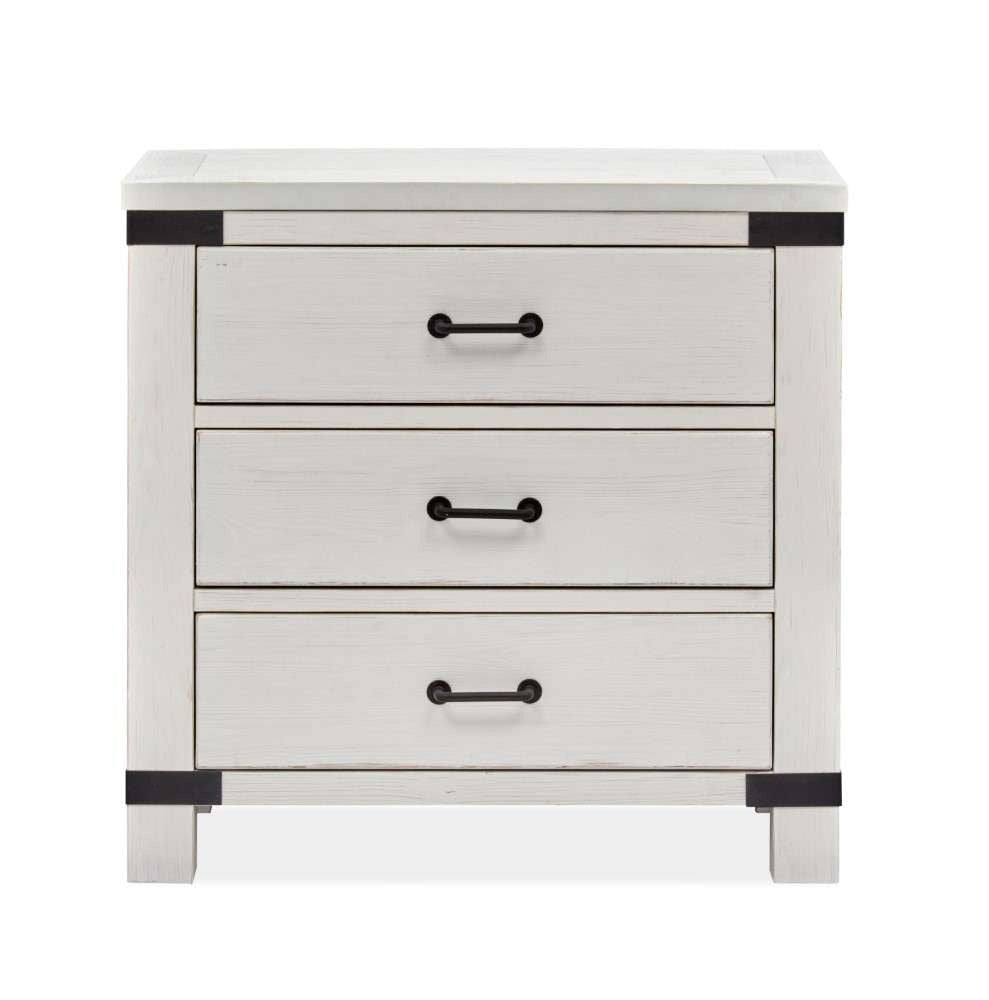 Henry & Mason - Cypress Bay Bachelor Chest with Metal Decoration in Silo White - AFA00304 view 3
