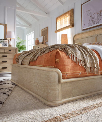 Henry & Mason  -  Ember Cove Sanibel Brown Queen Panel Bed  - AFA01419 view 4