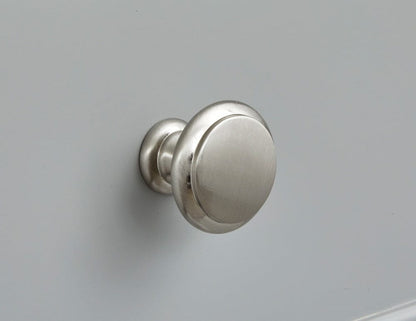 Henry & Mason  -  Portmere Harbor Gray And White Dove Grey Drawer Dresser With White Landscape Mirror  - AFA00868 view 9