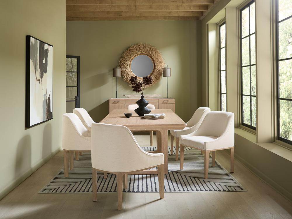 Hooker Furniture- Banyon Bay Buffet in Light Wood - 6081-75900-82 veiw 8