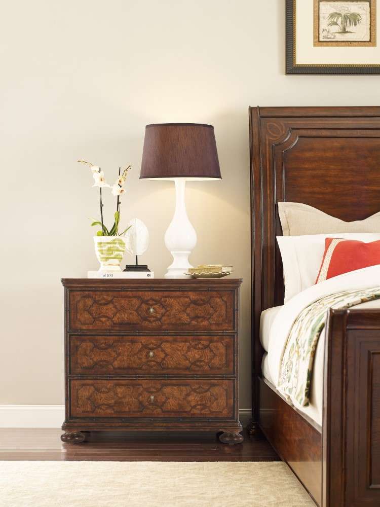 Hooker Furniture - Charleston Three-Drawer Nightstand - 6750-90116-85 veiw 4