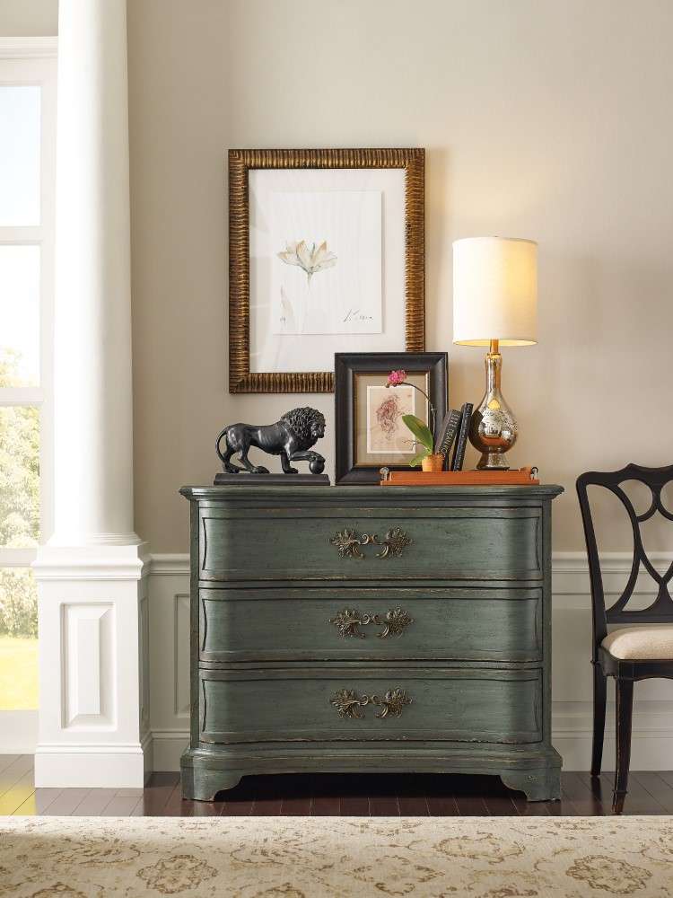 Hooker Furniture - Charleston Three-Drawer Accent Chest - 6750-85017-38 veiw 4