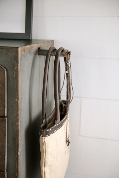 Hooker Furniture - Ciao Bella Six - Drawer Chest - Speckled Gray - 5805-90010-95 veiw 2