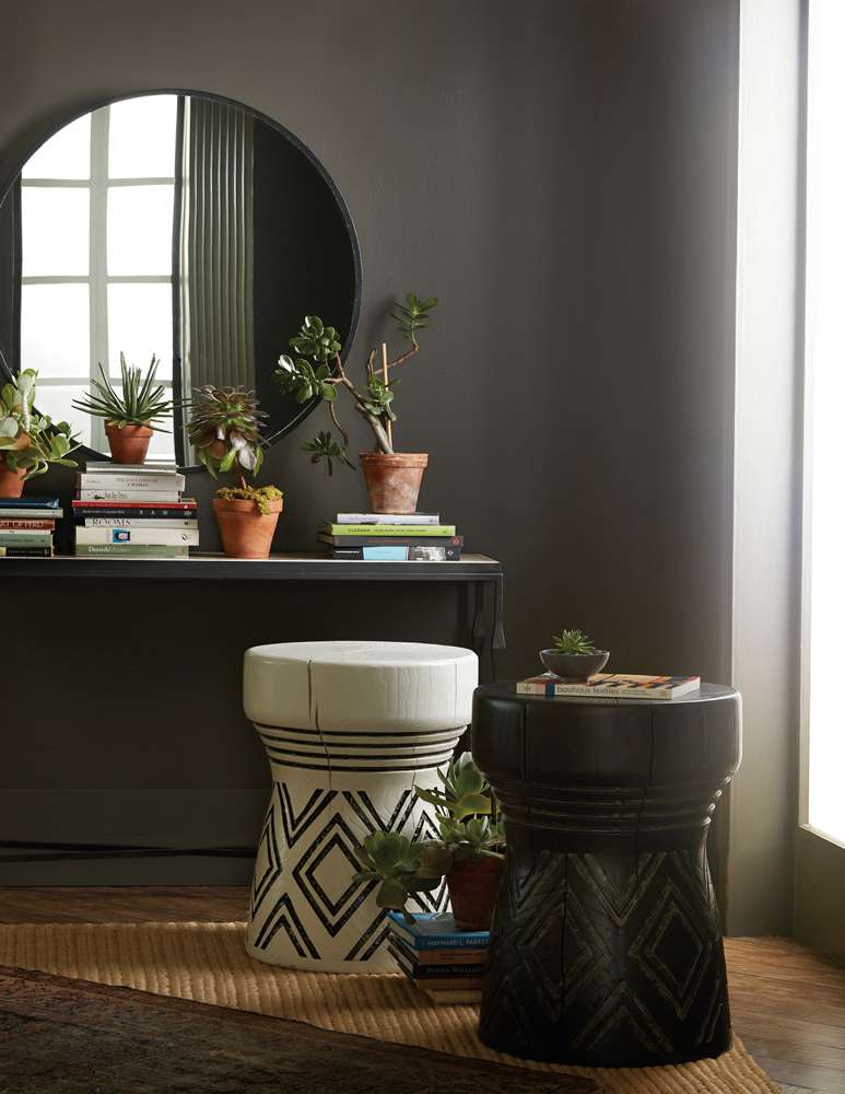 Hooker Furniture - Commerce & Market Carved Stump Side Table - 7228-50646-02_CLOSEOUT veiw 3