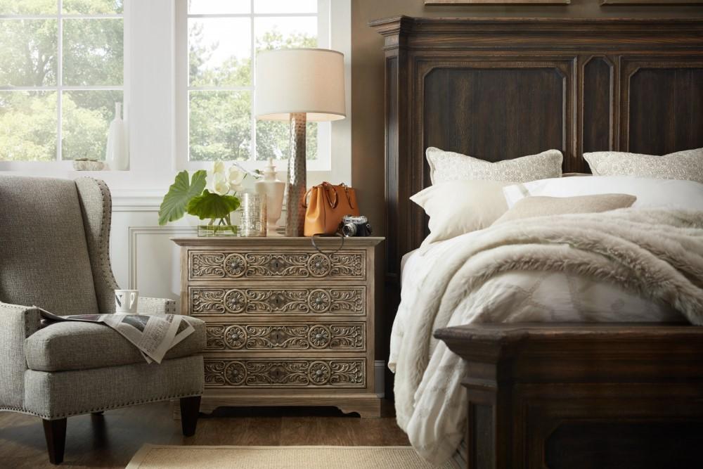 Hooker Furniture - Hill Country Floresville Bachelors Chest - 5960-90017-MWD veiw 5