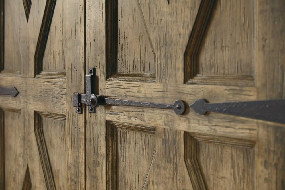 Hooker Furniture - La Grange Mt. Maria Wardrobe - 6960-90013-81 veiw 3