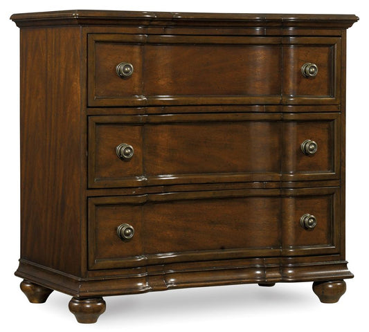 Hooker Furniture - Leesburg Bachelors Chest - 5381-90017 veiw 1