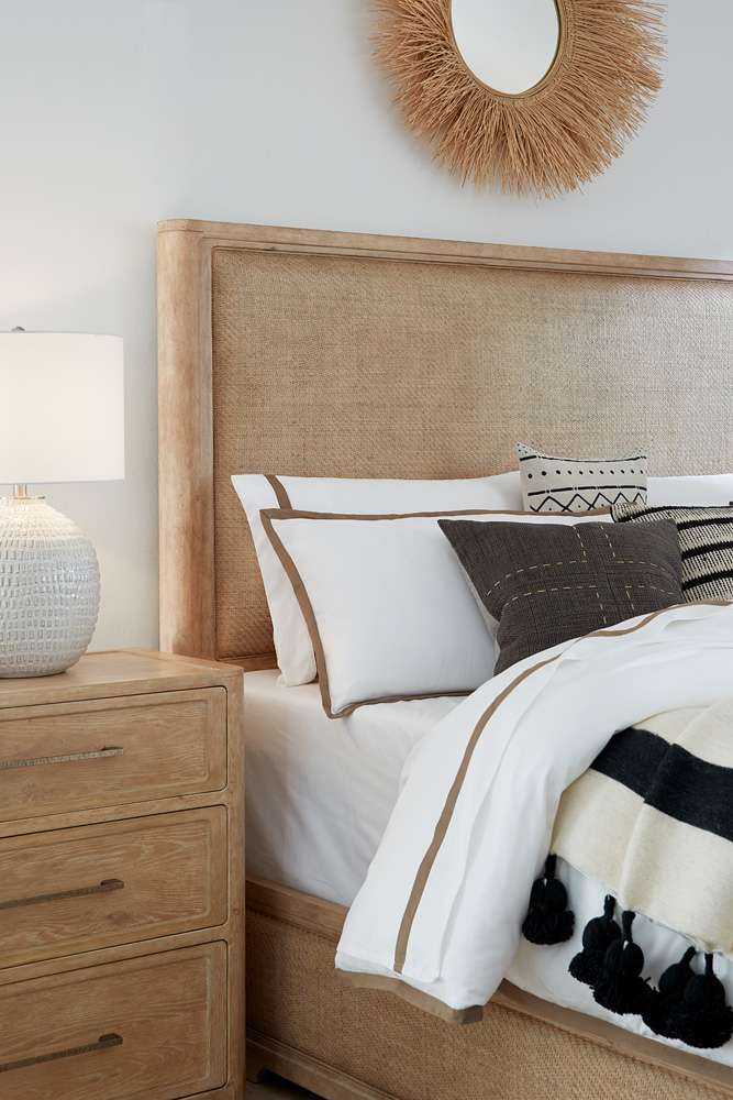 Hooker Furniture - Retreat King Cane Panel Bed - 6950-90266-80 veiw 3