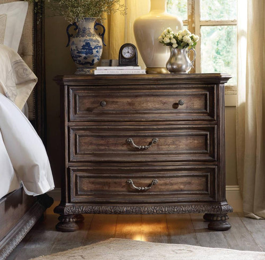 Hooker Furniture - Rhapsody Bachelors Chest - 5070-90017 veiw 1