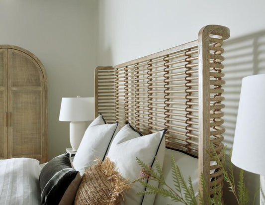 Hooker Furniture - Surfrider Queen Rattan Bed - 6015-90250-80 veiw 2