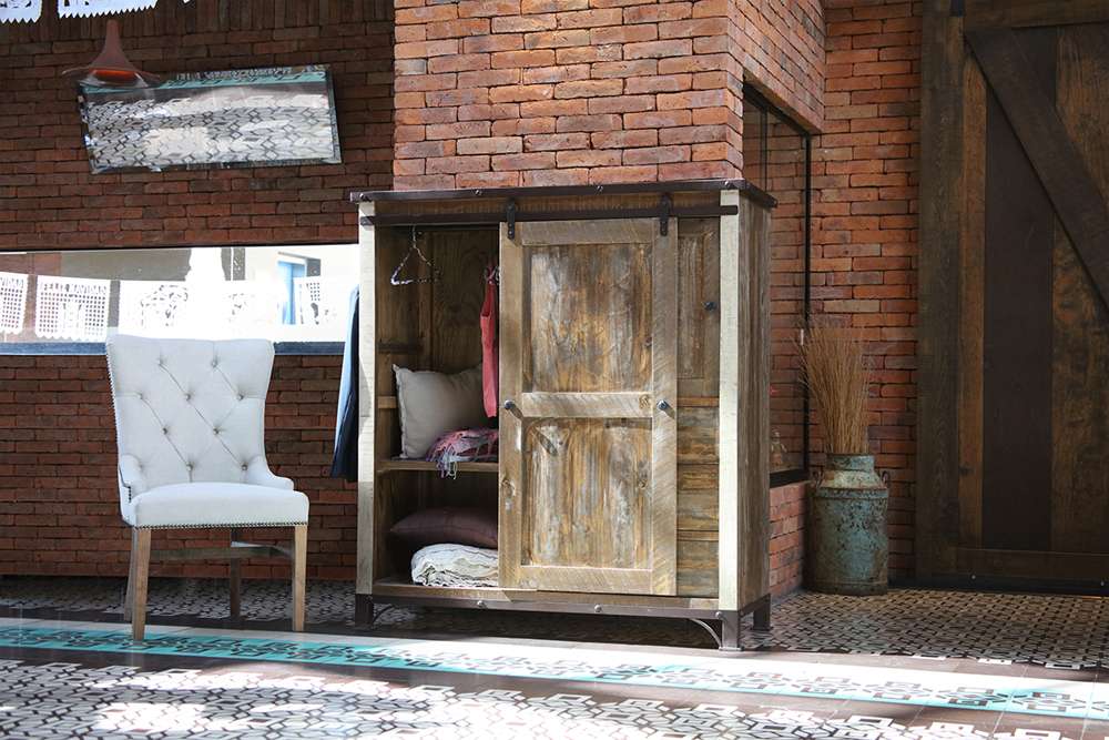 IFD - Antique Multicolor 3 Drawer, 1 Sliding Door, 1 Door  Gentlemans Chest - IFD966GTCH veiw 2