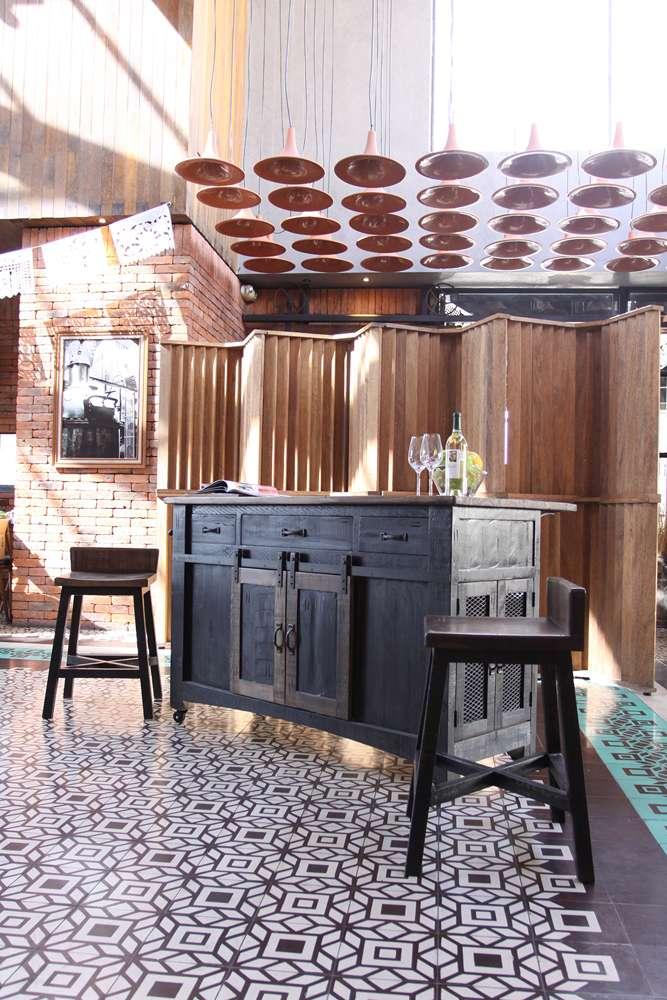 IFD - Pueblo Black 3 Drawer Kitchen Island w/2 Sliding Doors, 2 Mesh Doors on Each Side - Black & Brown Finish - IFD370ISLAND veiw 2