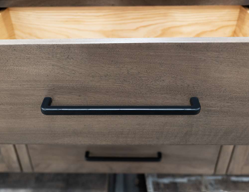 IFD - Tamesis - 3 Drawer 2 Door Console - IFD2221CNS veiw 5