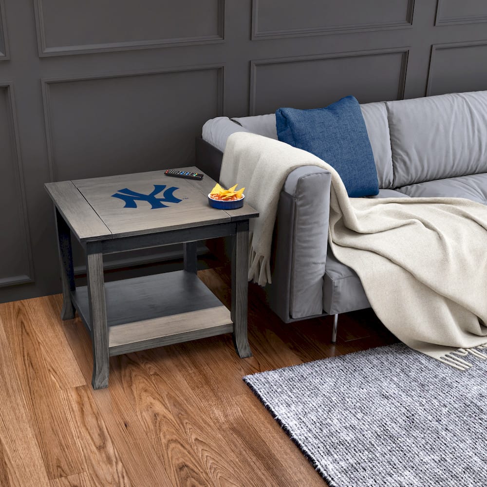 Imperial  - MLB New York Yankees Game Day Side Table  - IMP  95-2001 view 4