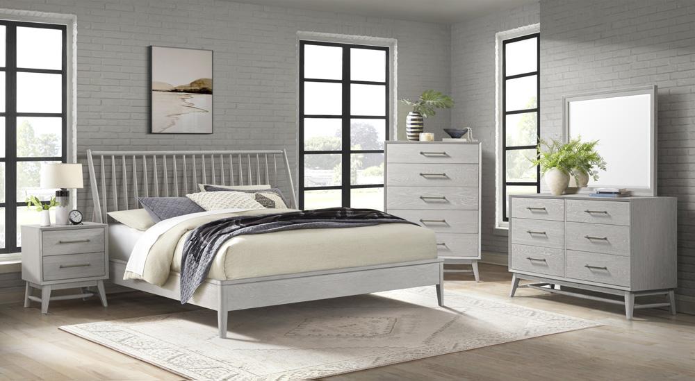 Intercon Furniture - Bayside Complete Queen Spindle Bed in White Finish veiw 2
