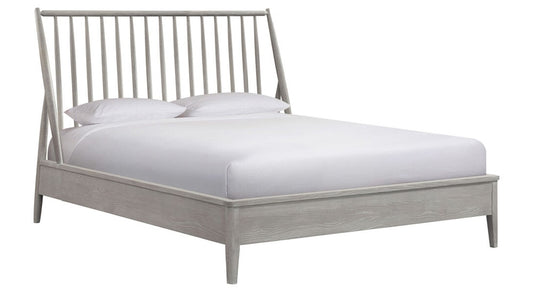 Intercon Furniture - Bayside Completed King Spindle Bed in White Finish veiw 1