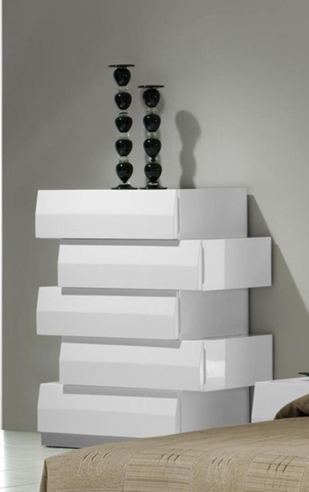 J&M Furniture - Milan Chest in White - 17687-C veiw 1