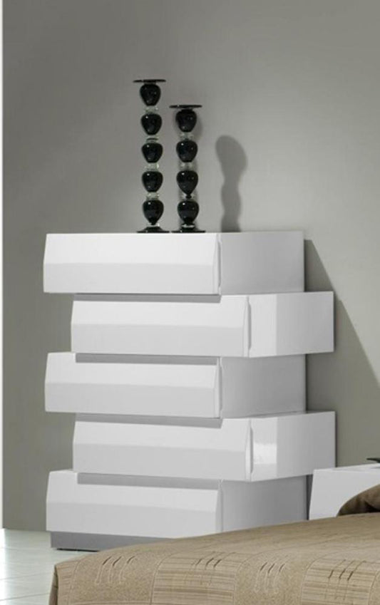 J&M Furniture - Milan Chest in White - 17687-C veiw 1