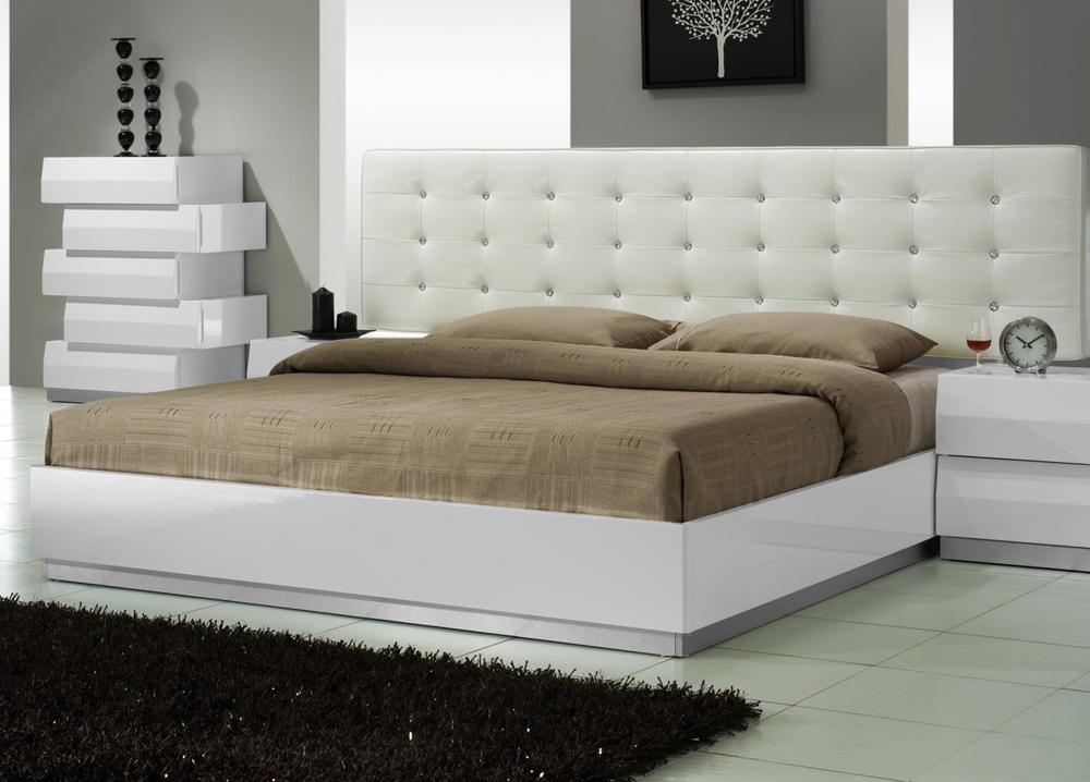 J&M Furniture - Milan Queen Size Bed in White - 17687-Q veiw 1