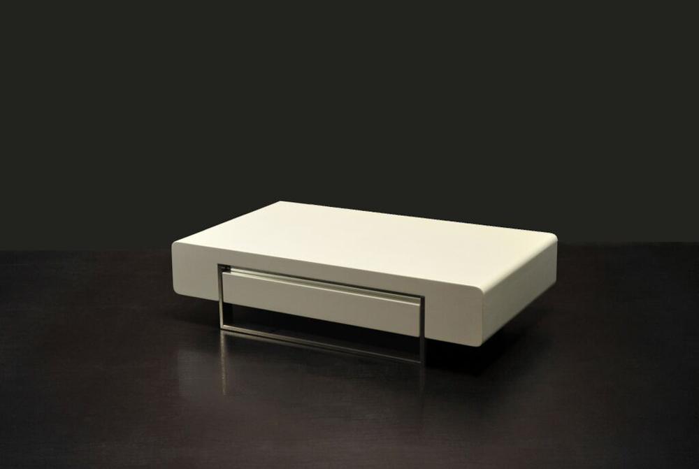 J&M Furniture - Modern Coffee Table 902A in White - 17888 veiw 1