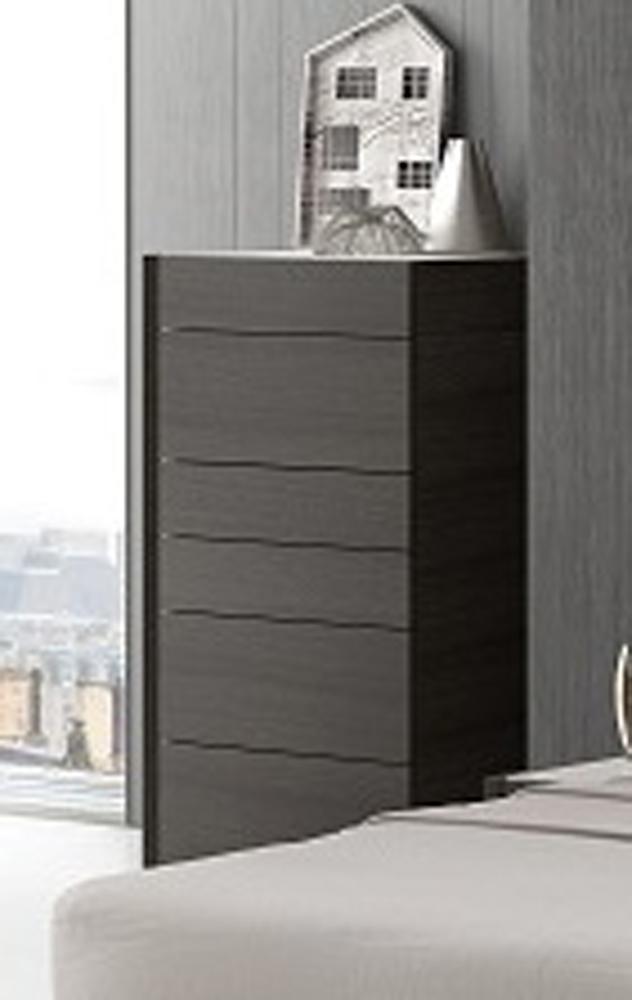 J&M Furniture - Porto Chest - 17867-C veiw 1