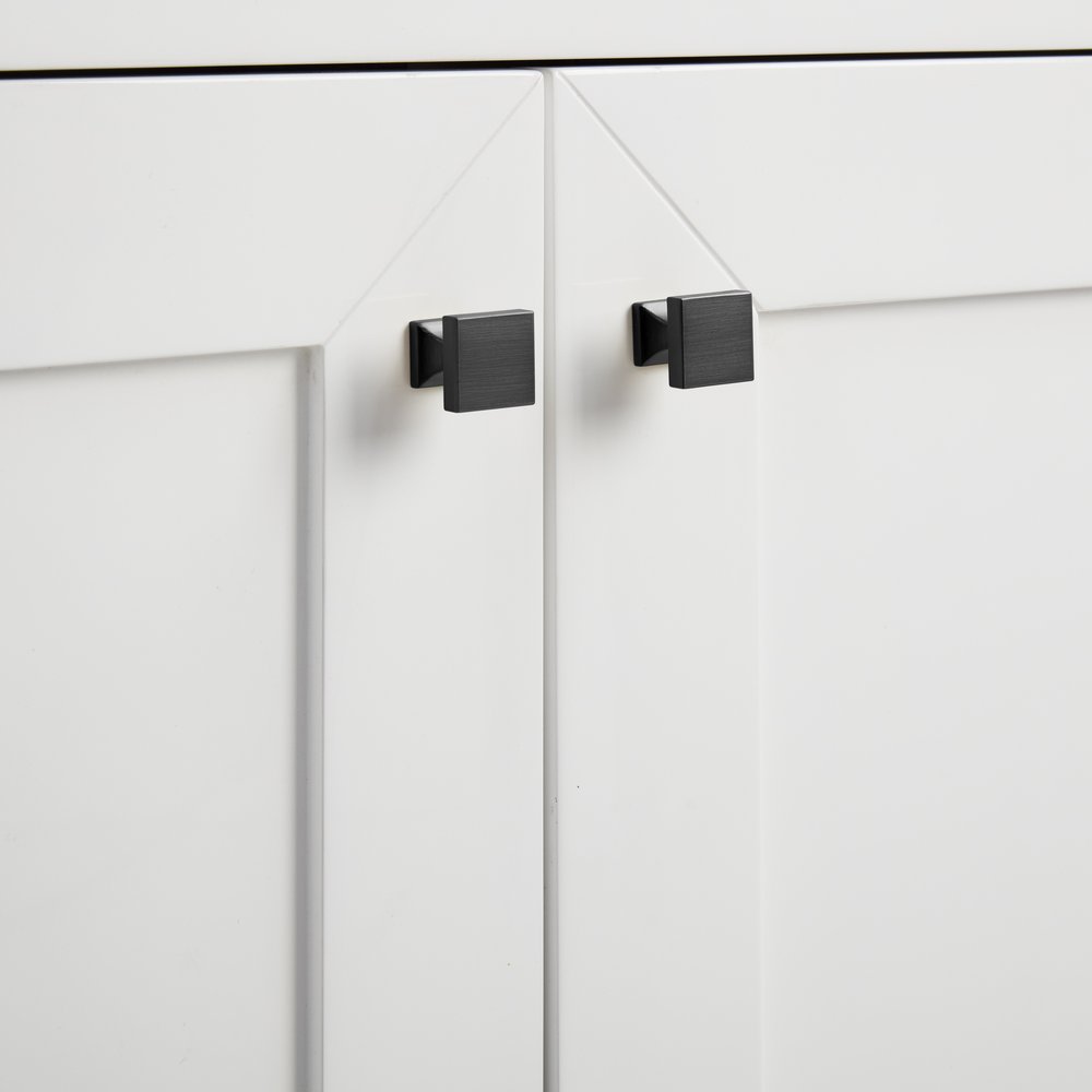 James Martin - Chianti 20" Single Cabinet, Glossy White, Matte Black - 533-V20-GW-MBK view 8