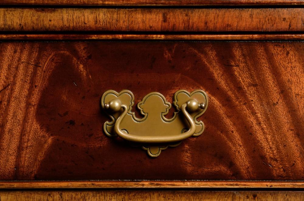Jonathan Charles Fine Furniture - Buckingham Georgian Style Mahogany Cabinet with Glazed Bars - 492260-MAH veiw 4