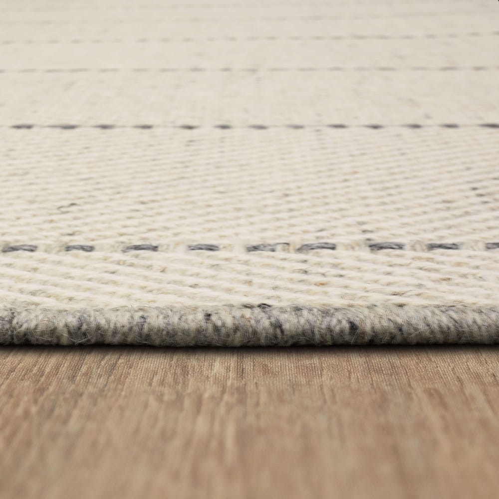 Karastan - Harrington Linen 1' 6" x 1' 6" Area Rug - R1466 228 018018 IR view 5