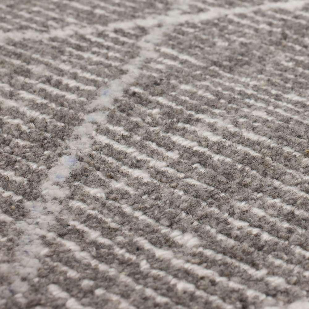 Karastan - Tangier Deviation Taupe 4 x 6 Area Rug - RG188-176-048072-IP veiw 5
