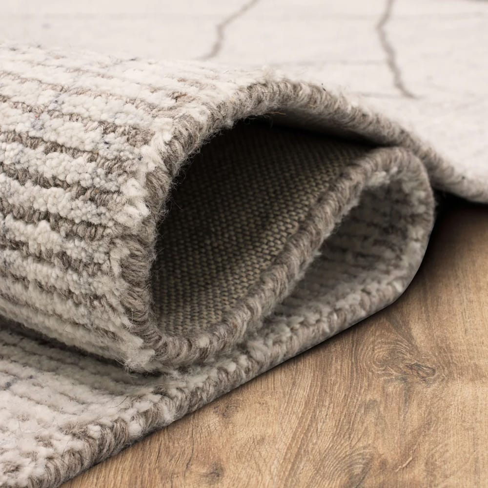 Karastan - Tribal Diamond Silver 9' x 12' Area Rug - RG187 620 108144 IP view 2