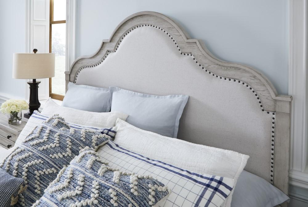 Legacy Classic Furniture - Belhaven Complete Queen Upholstered Panel Bed with Storage Footboard - 9360-4235K veiw 8