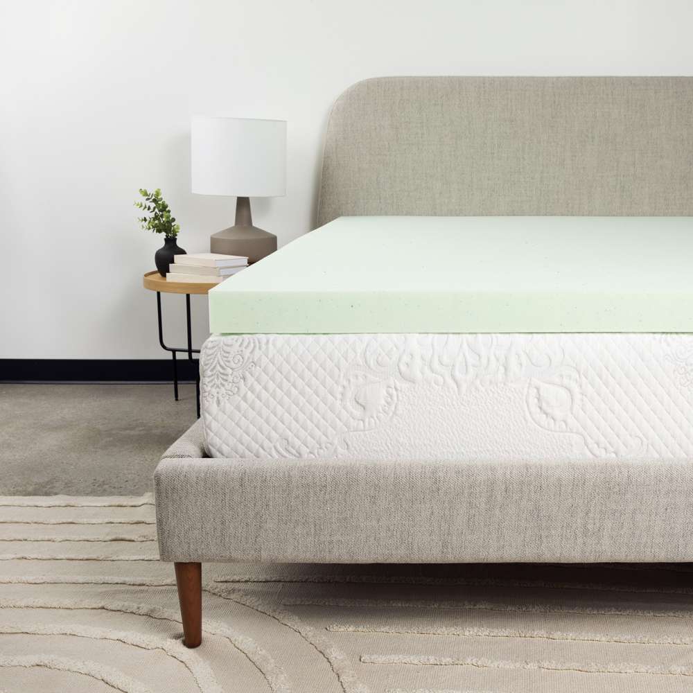 Legends Furniture - 3in Ultra Plush Memory Foam Full Mattress Topper - AT-VGMF-030FL veiw 5