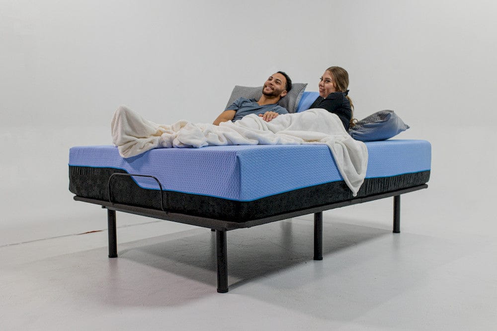 Bridgevine Home - 12 inch Flex Head King Size Hybrid 5-Layer Latex Foam and Coil Adult Mattress - AX-RMFL-120FK view 9