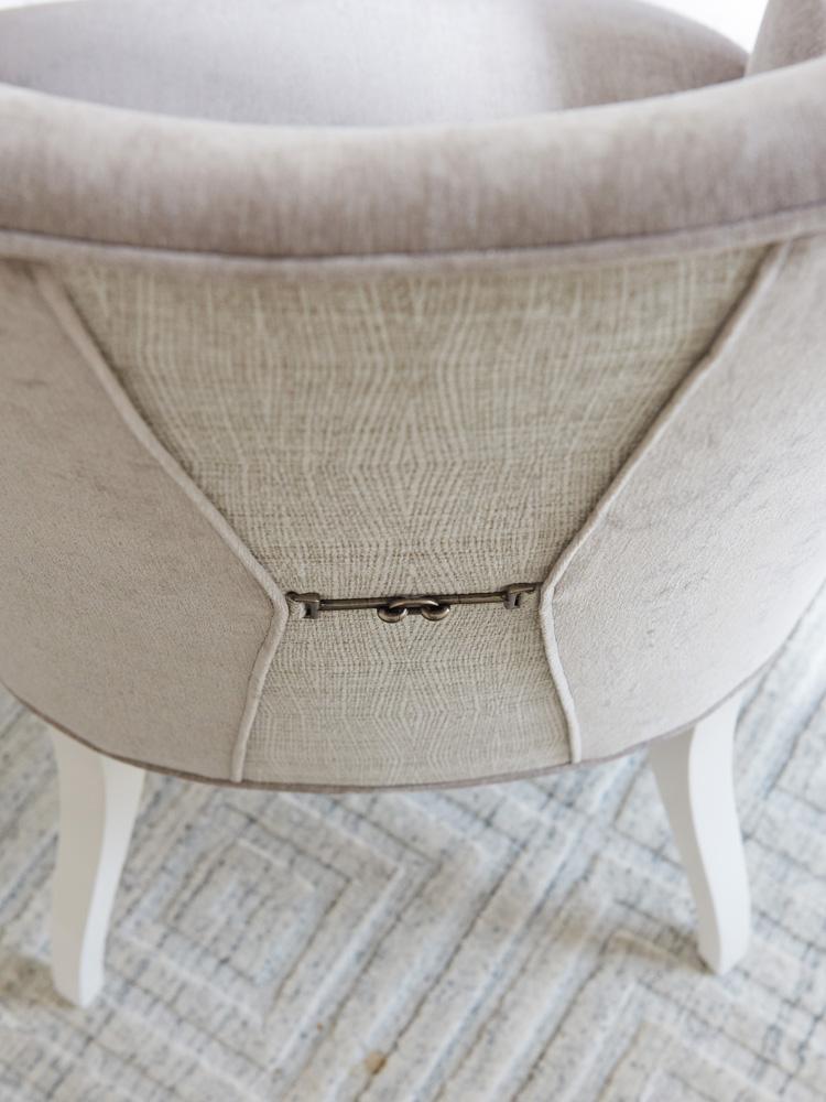 Lexington - Avondale Geneva Upholstered Arm Chair, Alabaster - 415-883-40 veiw 3