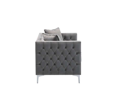 Lilola Home - Lorreto Gray Velvet Loveseat - 89715-L veiw 3
