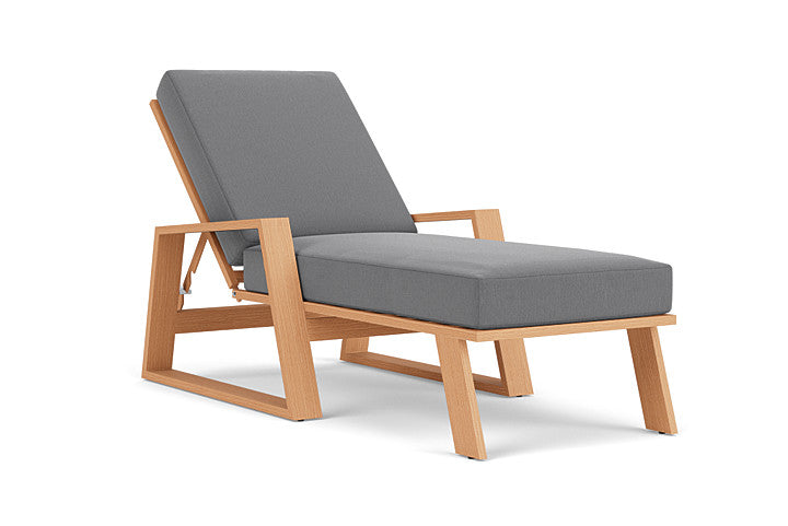 Lloyd Flanders - Pursuit Pool Chaise In Toffee Cream Finish With Remy Graphite Fabric - 4520201882003 view 1