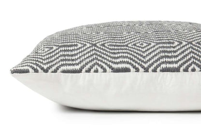 Loloi - P0339 Charcoal / White 22in x 22in Cover w/Down Pillow - DSETP0339CCWHPIL3 veiw 2