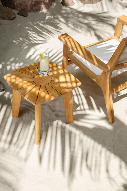 Margaritaville - Harbor End Table - MV-5705-ET view 4