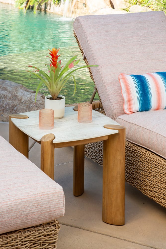 Margaritaville - Somerset End Table - MV-9101-ET view 5