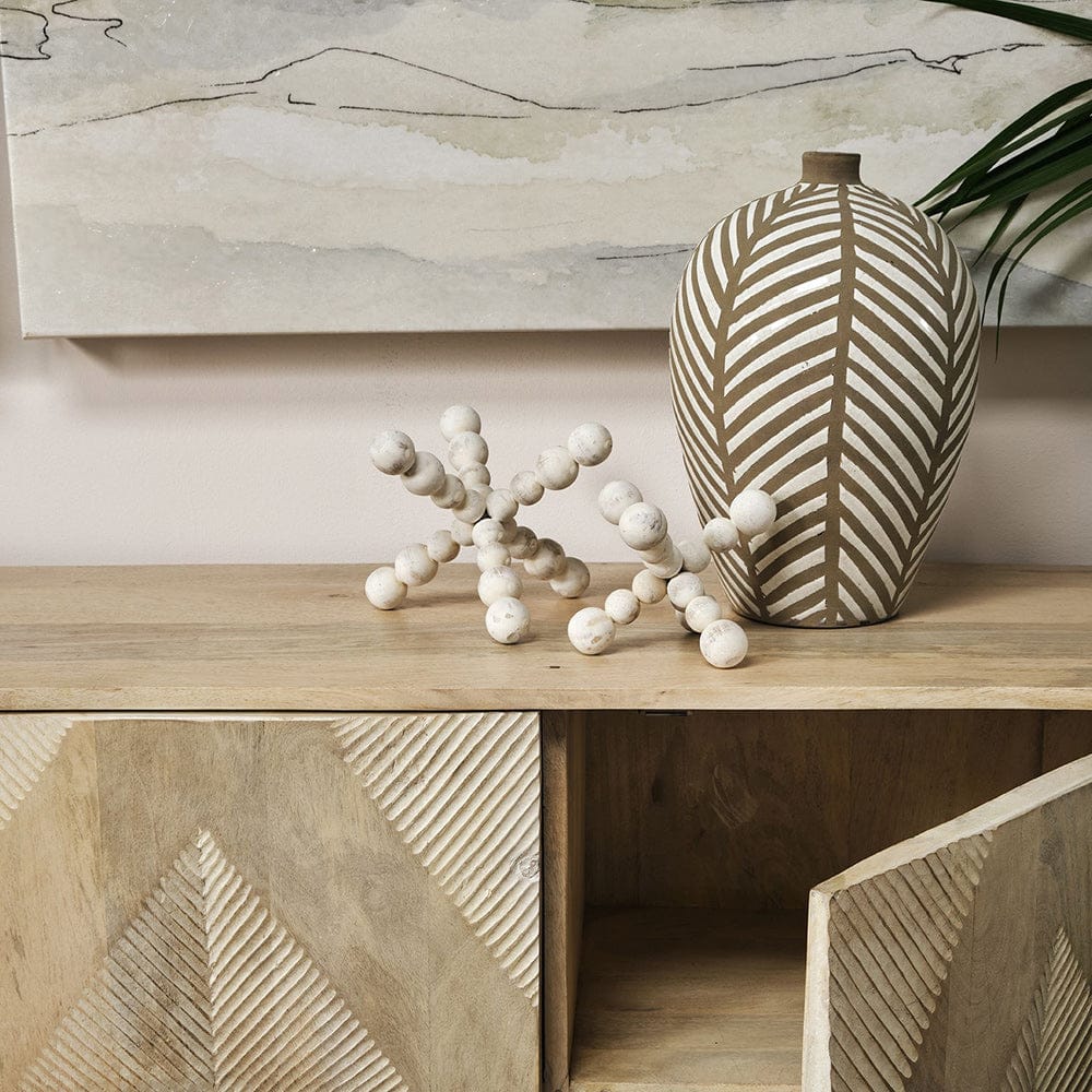 Mercana - Carrollton II Large 9L x 9W Off-White Geometric Wood Ball Jack - 68669 view 6