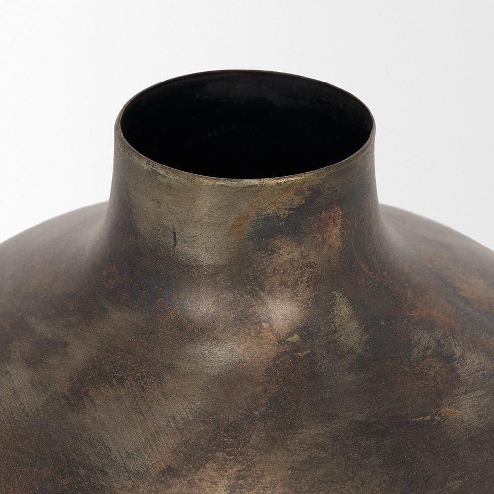 Mercana - Daya Short Antiqued Gold Metal Vase - 70554 view 3