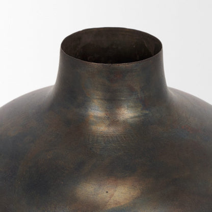 Mercana - Daya Tall Antiqued Gold Metal Vase - 70555 view 3