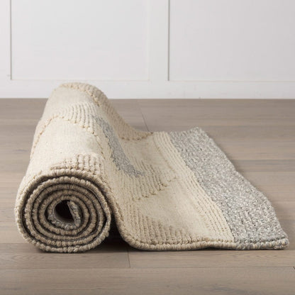 Mercana - Emory 5x8 Gray Wool Hand Woven Diamond Patterned Rug - 69499 view 2