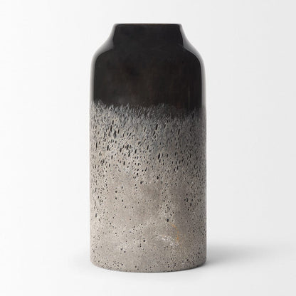 Mercana - Emu Short Black w/ Gray Vase - 70355 view 2