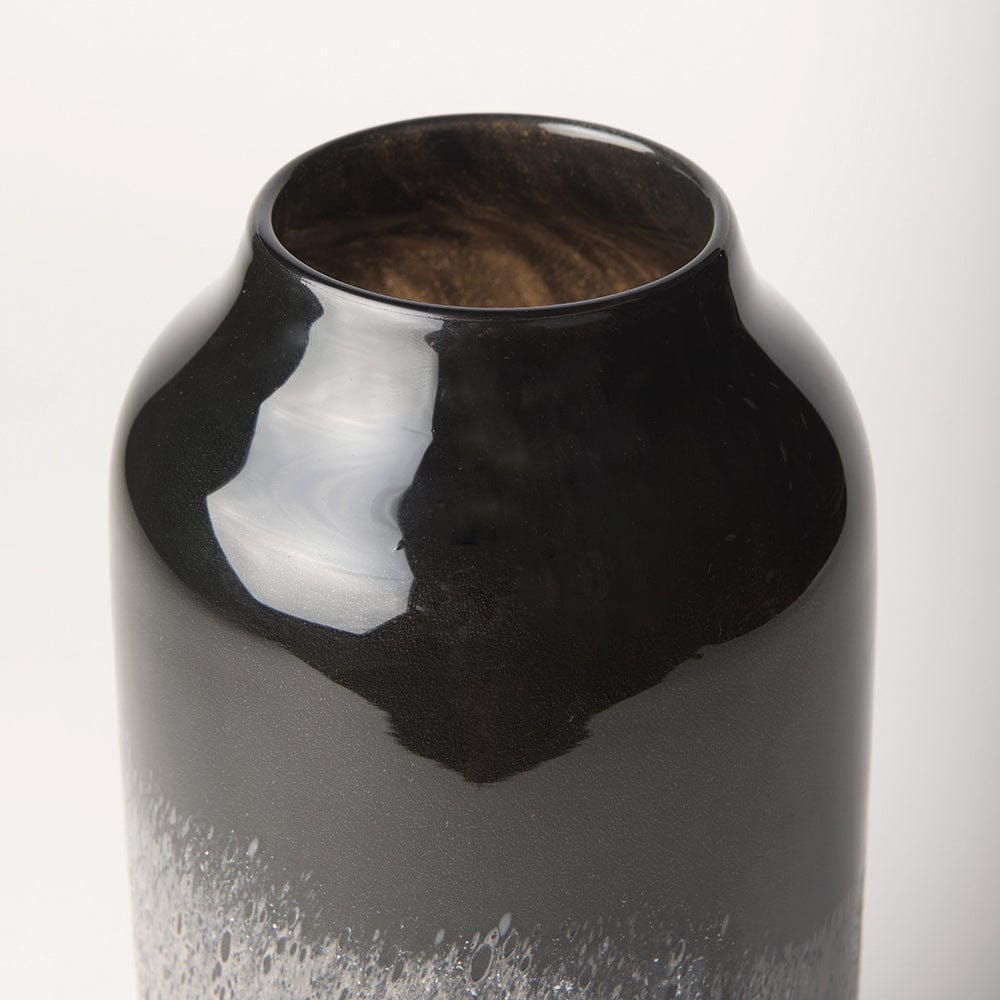 Mercana - Emu Short Black w/ Gray Vase - 70355 view 4